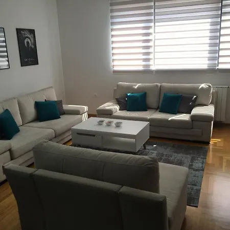 Apartman Apartamento *
